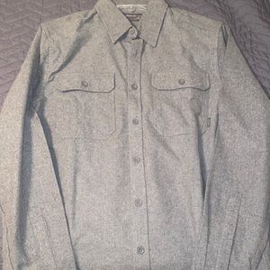 Like new, never worn Eddie Bauer dress shirt mens medium. Fleece